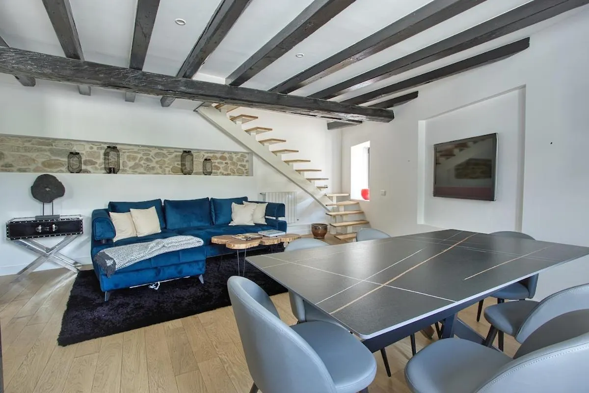 Holiday home Hebergeneve Grilly Authentique Villa France